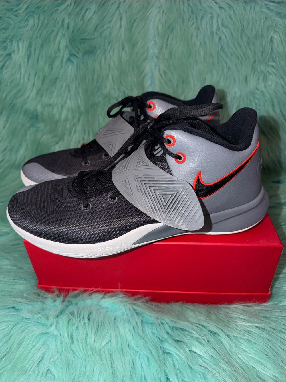Nike Kyrie Flytrap 3 "Cool Grey" Grey White Red Black BQ3060-010 Men's Size 10.5